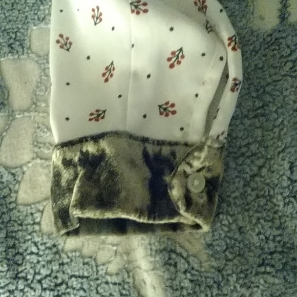 Womens blouse - Picture 4 of 5